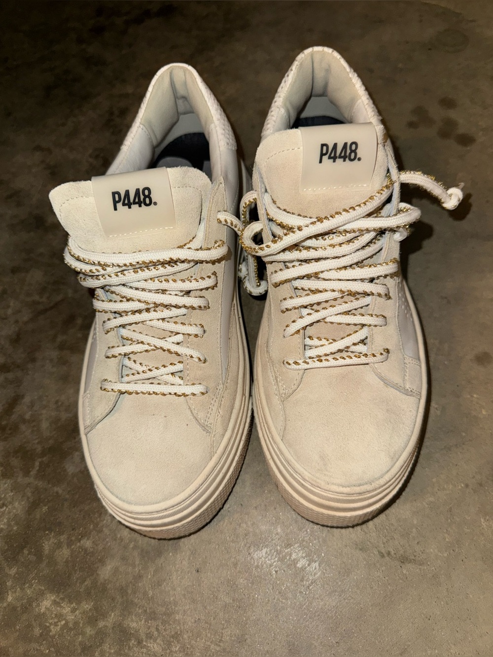P448 women’s  Low-Top Sneakers in Off-White with Gold-Trim Laces